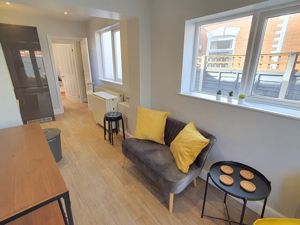 Living area- click for photo gallery